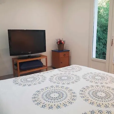 Апартаменты Independant A Фрежюс