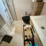 Independant A Apartament Fréjus
